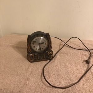 Vintage Sessions Cast Horses With Horseshoe Mantle Clock Works